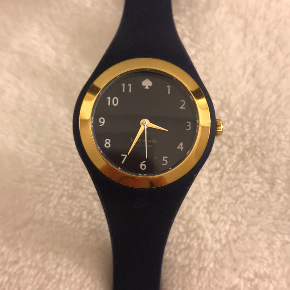 Watch - Picture 2 of 4